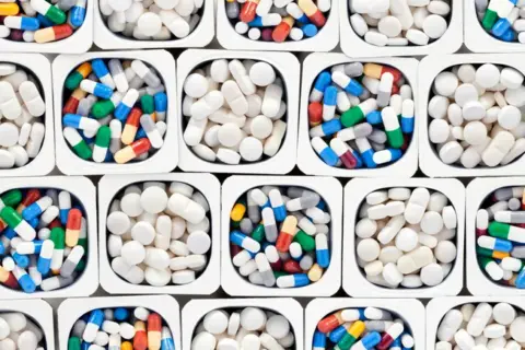 Trump administration tries again to institute rebates in 340B